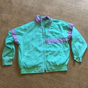 90’s Style Vintage Windbreaker 💨